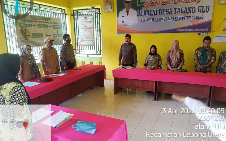 Dukung Pembangun Desa, Kapolsek Lebong Utara Hadiri Evaluasi dan Penetapan APBDes Desa Talang Ulu