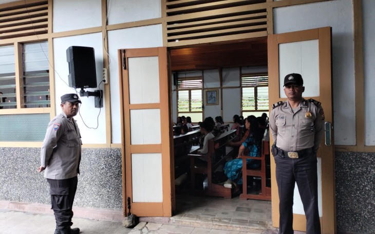 Polsek Sindang Kelingi Lakukan Pengamanan di Gereja St. Fransiskus Asisi