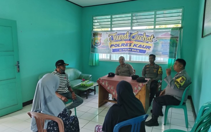 Polsek Maje Gelar Jumat Curhat bersama KUA Maje