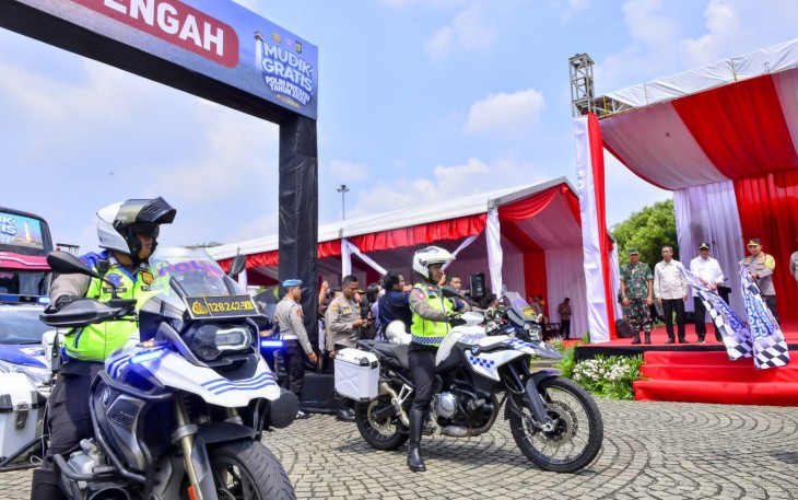 Kurangi Beban Jalan Tol dan Arteri, Kapolri Lepas 434 Bus Mudik Gratis Polri Presisi