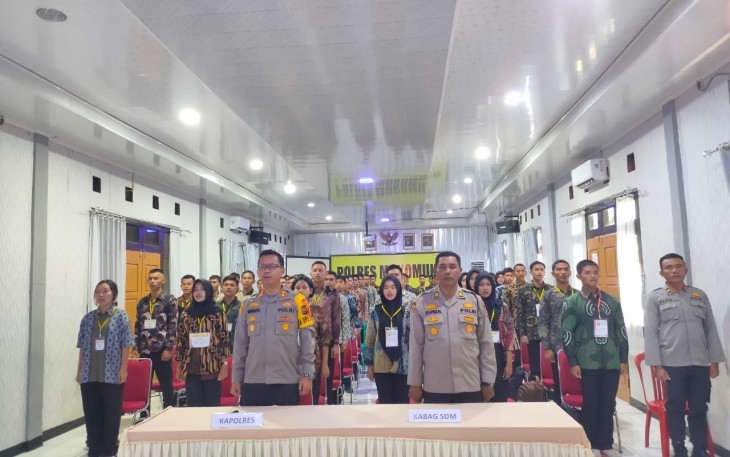Pengambil Sumpah dan Penandatanganan Pakta Integritas Penerimaan Polri 2023