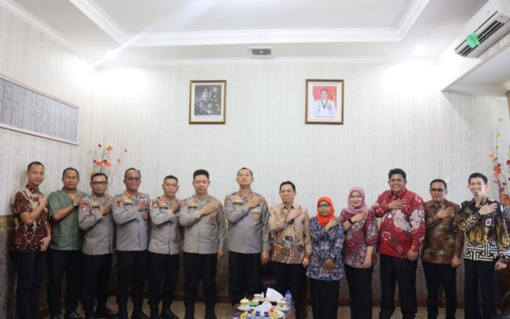 Foto bersama usai koordinasi