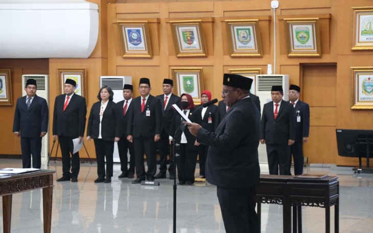 Wamendagri John Wempi Wetipo saat lantik Pejabat Pimpinan Tinggi Pratama