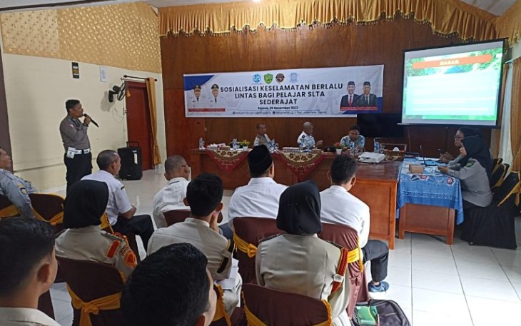 Satlantas Polres Tapsel Sosialisasi Keselamatan Berkendera Untuk Pelajar