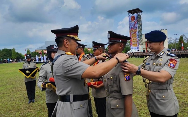 Kapolda Kalteng Pol Drs. Djoko Poerwanto Lantik 374 Bintara Polri