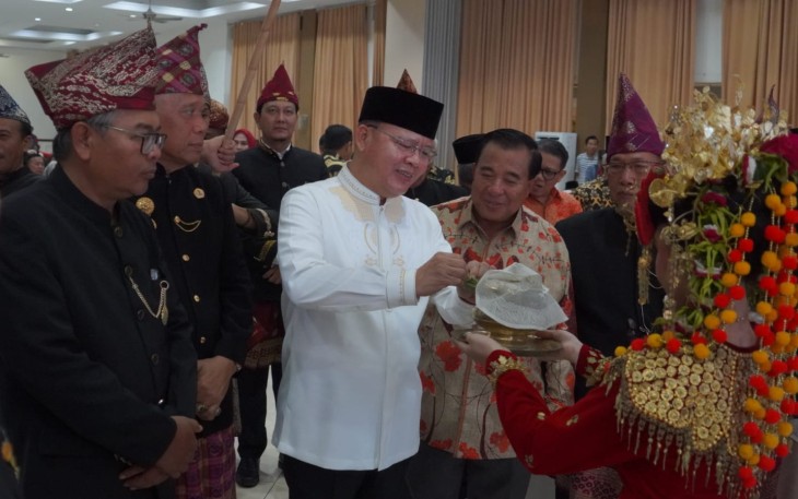 Gubernur Rohidin Ajak Lestarikan Seni Budaya Rejang