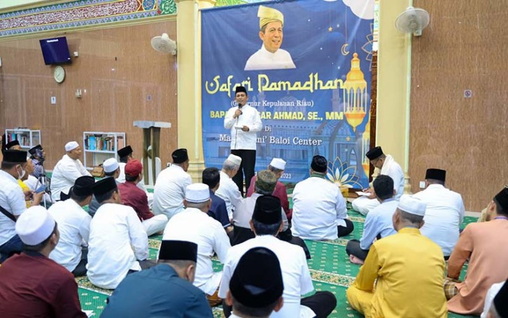 Gubernur Ansar saat Safari ke Masjid Jami' Baloi Center Batam