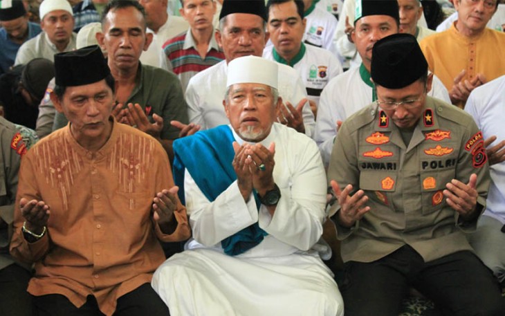 Wakapolda Sumut Brigjen Pol Drs Jawari SH MH saat melaksanakan safari shalat subuh Jumat Berkah di Mesjid Khalid Ibnul Walid, Jumat, 28 Juli 2023 pukul 04.30 WIB. 