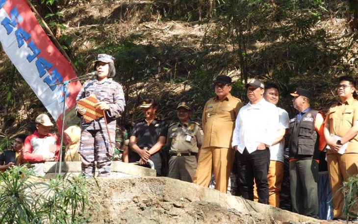 Lanal Malang Gelar Program Kali Bersih Nasional 