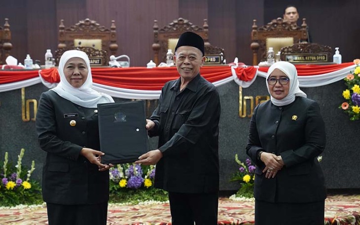 DPRD Jawa Timur dan Pemprov Jatim menyetujui Raperda Rencana Tata Ruang Wilayah (RTRW) 2023-2043 untuk disahkan menjadi Perda.