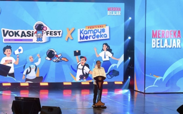  Presiden RI Joko Widodo saat meresmikan Pembukaan Vokasifest dan Festival Kampus Merdeka ke-3, di Graha Bhakti Budaya Taman Ismail Marzuki, Jakarta Pusat, Senin (11/12/2023)