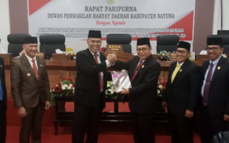 Ruang Rapat Paripurna Kantor DPRD Natuna, Jalan Yos Sudarso, Kelurahan Batu Hitam, Kecamatan Bunguran Timur, pada Selasa (12/09/2023).