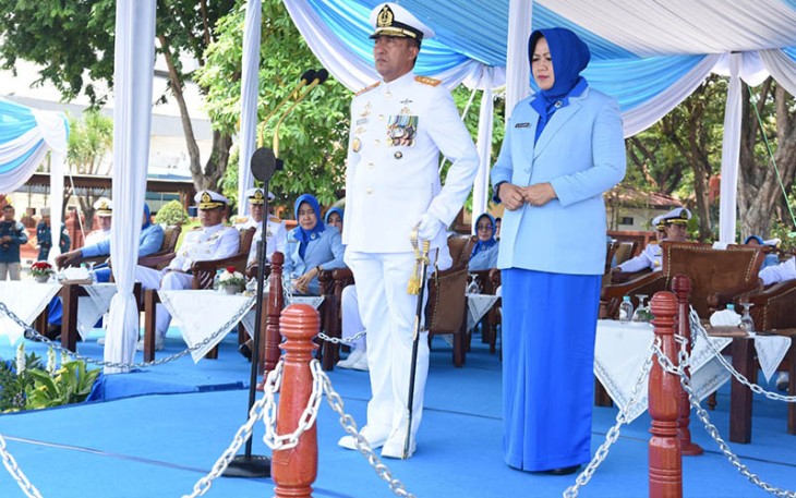 Dankodiklatal Letjen TNI Marinir Nur Alamsyah saat Lepas Para Purnawirawan TNI AL dalam Wisuda Purna Bakti Tahun 2023.