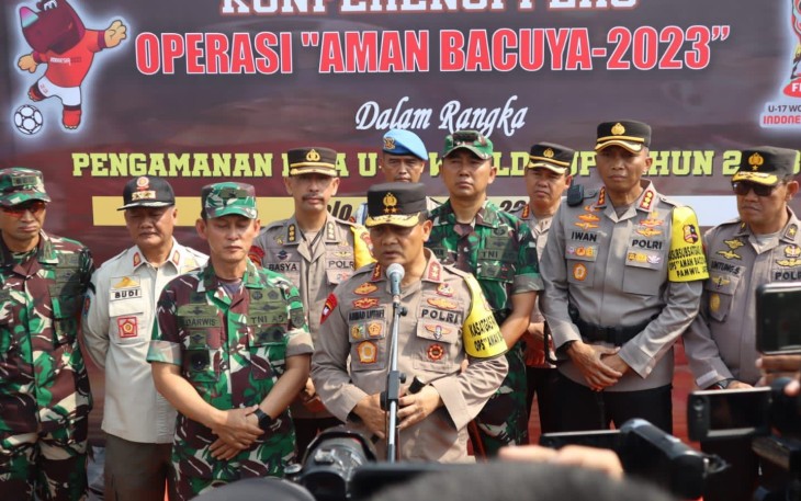 Kapolda Jawa Tengah Irjen. Pol. Ahmad Luthfi usai memimpin apel gelar pasukan Ops Aman Bacuya 2023 Polda Jawa Tengah (Jateng).