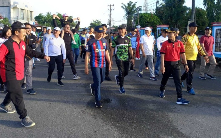 Masyarakat Bengkulu Selatan Tumpah Ruah di Lapangan Sekundang 