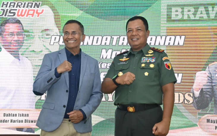 Mayjen TNI Farid Makruf dalam acara penandatanganan nota kesepahaman antara Kodam V/Brawijaya dan Harian Disway untuk peluncuran Brawijaya Awards 2023, Jumat (29/4/2023) di Ruang Hayam Wuruk, Makodam, di Surabaya, Jawa Timur.