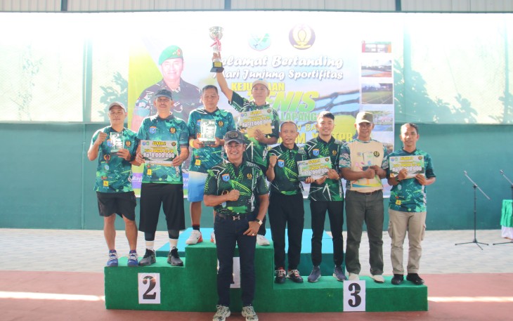 Pangdam Tanjungpura Tutup Kejuaraan Tenis Lapangan Se-Kalimantan Barat