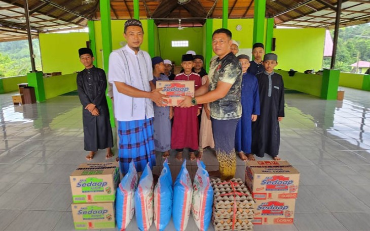 Dandim 0902/Berau Bagikan Sembako di Ponpes Darur Rahmah
