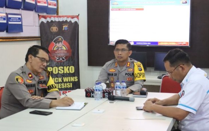 Kapolres, AKBP Imam Zamroni, SIK, MH,mengikuti virtual zoom dari Ruang Vidcon Mapolres Tapsel  menyampaikan, pihaknya lakukan hal itu, guna mempermudah pemberantasan narkoba. Dengan adanya dukungan masyarakat, ia berharap akan persempit ruang gerak peredaran narkoba.