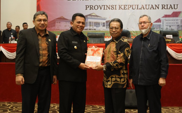 DPRD Kepri Setujui Perda Perubahan RPJMD dan Rencana Umum Energi Daerah