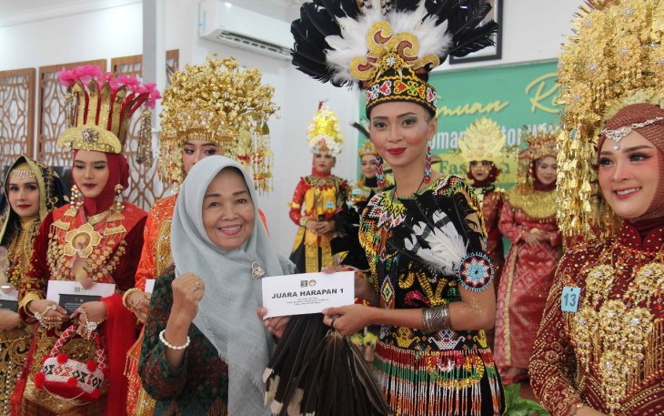  Lomba Fashion Show