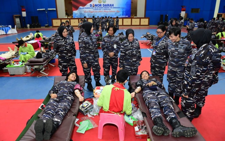 Donor Darah Jelang HUT ke-61 Korps Wanita TNI AL 