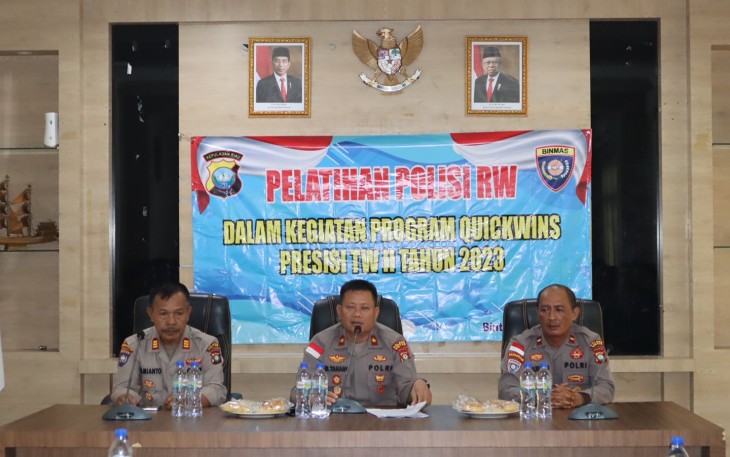 Wakapolres Bintan Buka Pelatihan Polisi RW