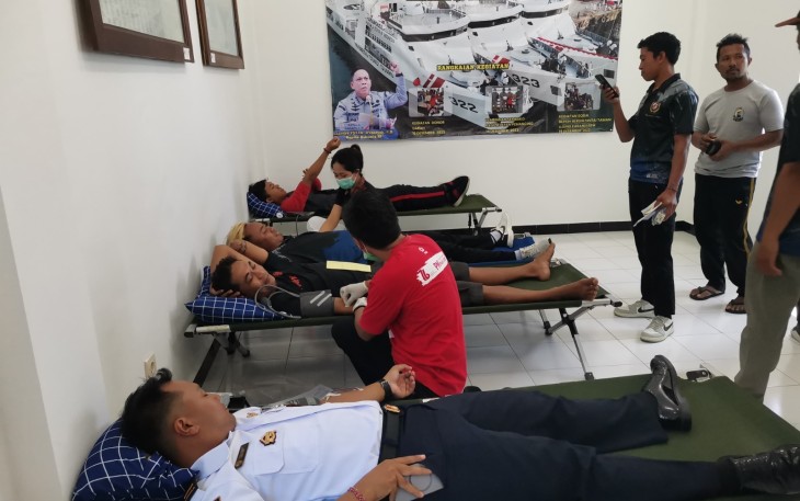 Bakamla RI Zona Tengah Gelar Donor Darah