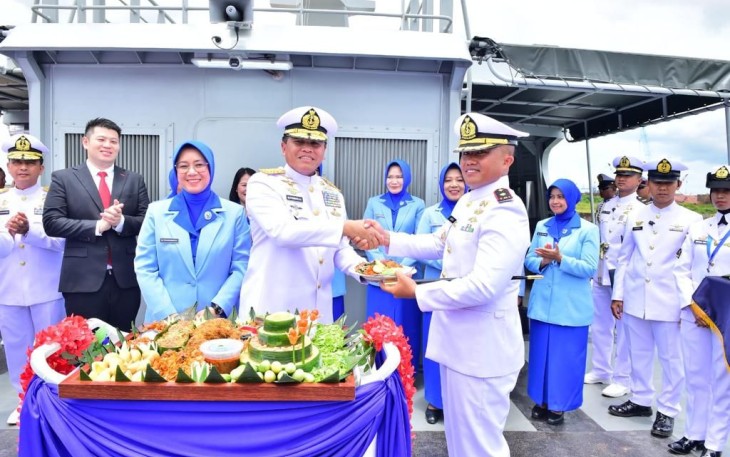 Kasal memimpin acara Delivery Ceremony, Peresmian, dan Pengukuhan Komandan KRI Tuna-876 bertempat di Galangan PT Karimun Anugrah Sejati (KAS), Kamis (07/09). 
