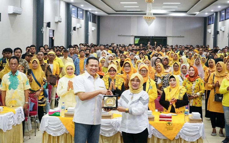 Bamsoet saat menutup safari politik selama Empat hari bertemu tokoh masyarakat, pemuda, mahasiswa dan kader Partai Golkar dari 18 Kecamatan, 224 Kepala Desa dan 15 Kelurahan seluruh Purbalingga, Senin (11/12/23).