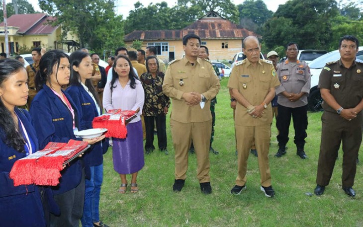 Bupati dan Wabup Samosir saat Hadiri Syukuran HPN di Nainggolan