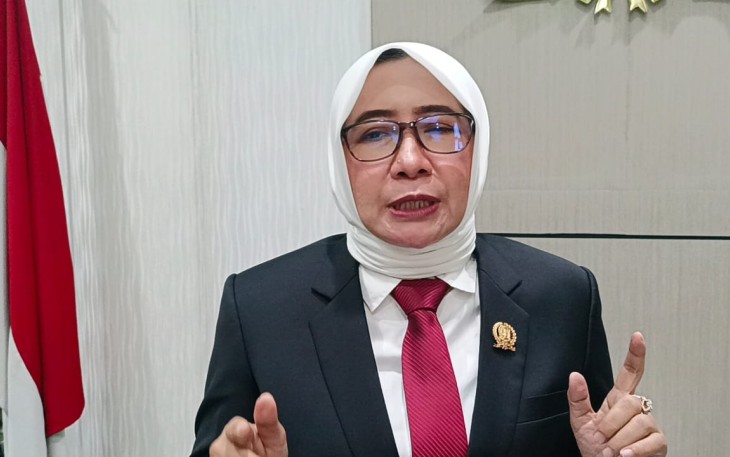 Wakil Ketua DPRD Jatim, Anik Maslachah