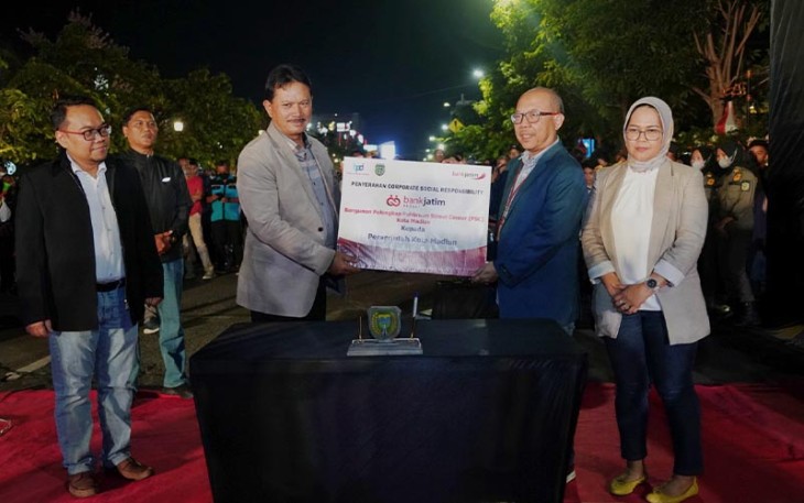 Bank Jatim Berbagi Keceriaan Dengan Masyarakat Kota Madiun