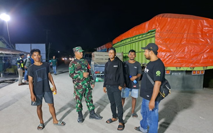 Babinsa Tanjung Redeb Pantau Pelabuhan Alternatif Singkuang-Limunjan