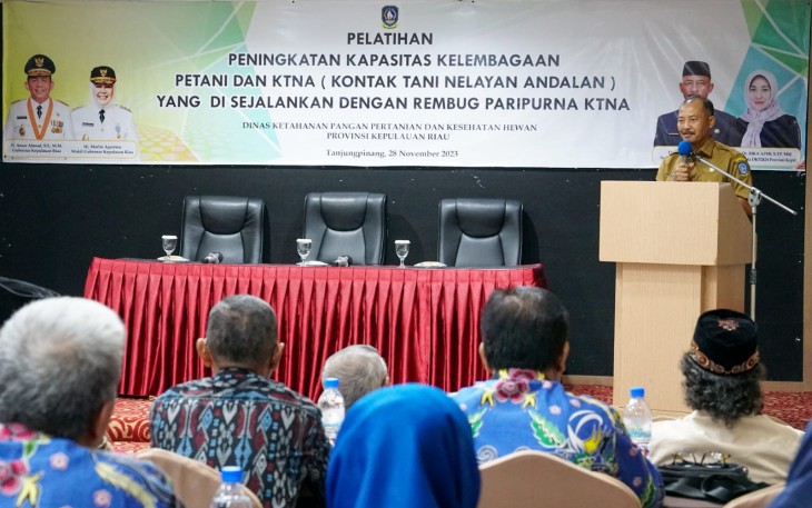 Sekdaprov Kepri Buka Pelatihan Peningkatan Kapasitas Kelembagaan Petani dan KTNA 