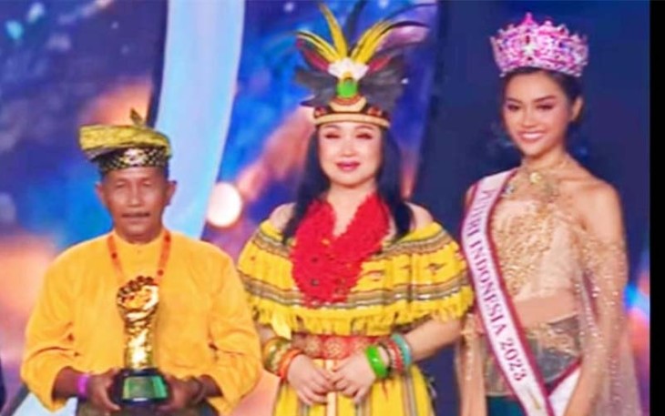 Pulau Penyengat terpilih sebagai Desa Wisata Rintisan terbaik (juara 1) dalam ajang Anugerah Desa Wisata Indonesia (ADWI) 2023 diselenggarakan Kementrian Pariwisata dan Ekonomi Kreatif RI, Minggu (27/8/2023) malam.