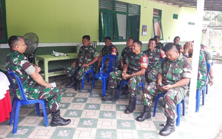 Danramil saat Sampaikan Babinsa Harus Solid Dalam Menjalankan Tupoksi Sebagai Apkowil 