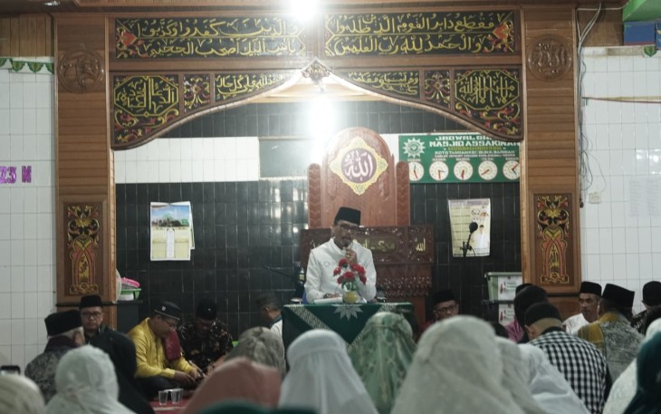 Bupati Safaruddin, pimpin Tim Safari Ramadhan (TSR) I Pemkab Limapuluh Kota, saat mengunjungi Masjid As-Sakinah Jorong Koto Tangah, Kecamatan Bukit Barisan.