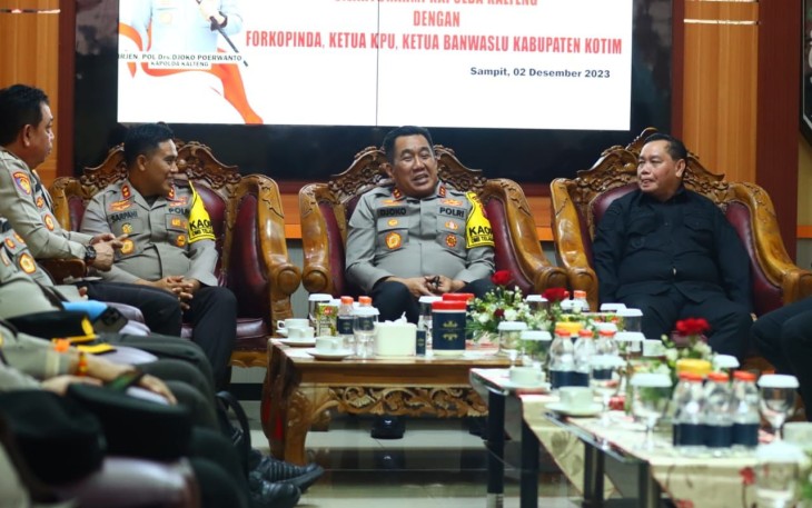 Kapolda Kalteng Ramah Tamah Dengan Forkopimda Kotawaringin Timur 