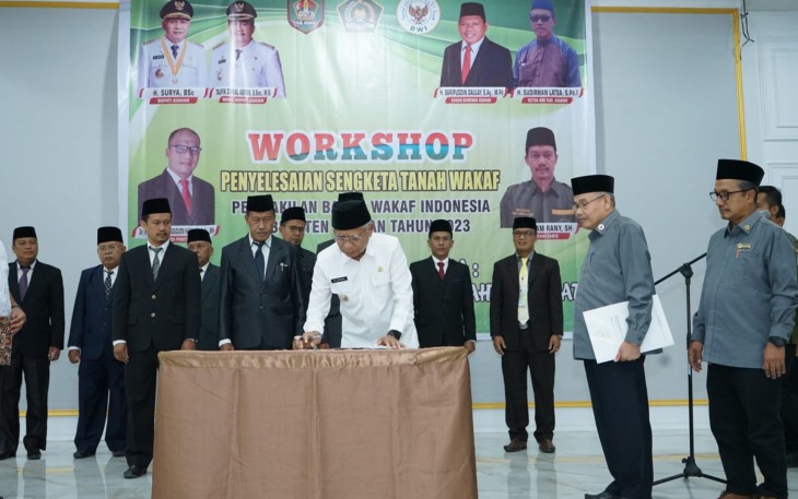 Bupati Asahan Lantik Pengurus Badan Wakaf Indonesia Kabupaten Asahan Periode 2023-2026