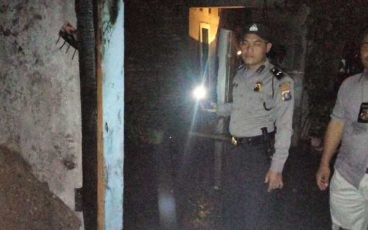 Personel Polsek Padang Bolak melakukan Cek olah TKP dilokasi Kebakaran