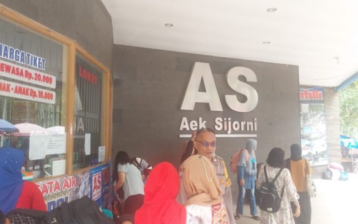 Hadirkan Kenyamanan Bagi Wisatawan, Polres Tapsel Pengamanan di Aek Sijorni