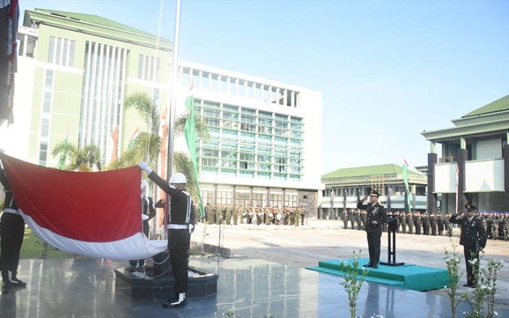 Danrem 031/WB saat Pimpin Upacara Peringatan Hari Pahlawan Tahun 2023