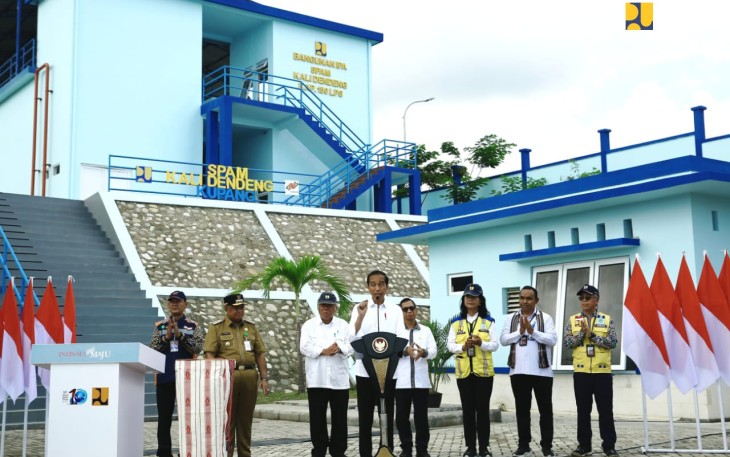Presiden Joko Widodo meresmikan pembangunan Sistem Penyediaan Air Minum Kali Dendeng di Kota Kupang