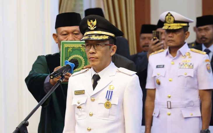 Hasan saat Dilantik sebagai Penjabat Walikota Tanjungpinang