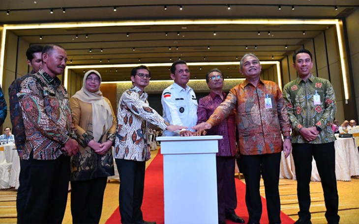 Launching secara resmi Si Pangkas oleh Gubernur Kepri Ansar Ahmad. 