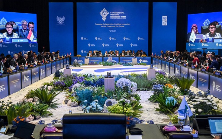 Suasana Pertemuan Ke-5 Tingkat Menteri AIS Forum 2023 di Bali Nusa Dua Convention Center, Nusa Dua, Kabupaten Badung, Bali, Selasa (10/10/2023). MEDIA CENTER KTT AIS 2023/M Agung Rajasa/rwa.