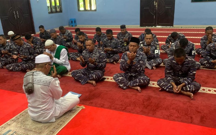 Lanudal Manado saat Gelar Doa Bersama 