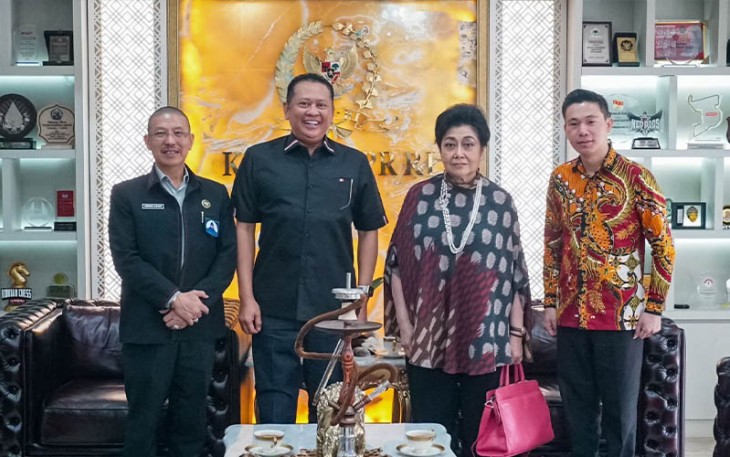 Bamsoet saat menerima Ketua Umum Walubi Hartati Murdaya bersama Sekjen Walubi Romo Asun, di Jakarta, Jumat (13/10/23).