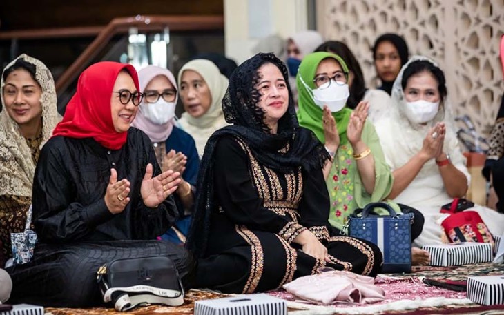 Acara santunan Ketua DPR untuk anak yatim piatu, di Masjid At-Taufiq, Lenteng Agung, Jakarta Selatan, Rabu (5/4/2023).
